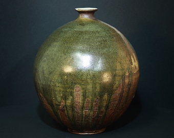 tsubo vase