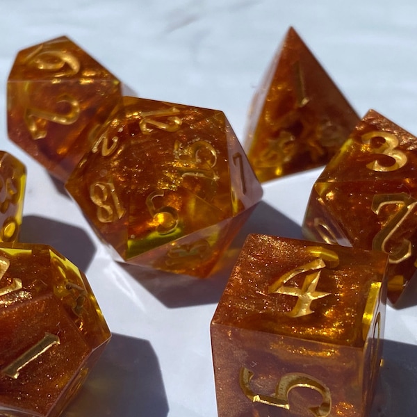 Troubled Amber Dice Set for DnD | 7 piece sharp edge resin dice set, handmade, custom | RPG dice, Dungeons and Dragons, D&D, Pathfinder