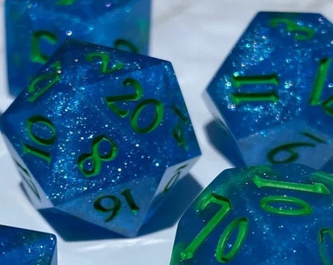 Frost-bitten Sky - Sharp DnD Dice - Glitter - Handmade resin dice set for Tabletop Gaming Dungeons & Dragons, Pathfinder, Cthulhu, Cyberpunk