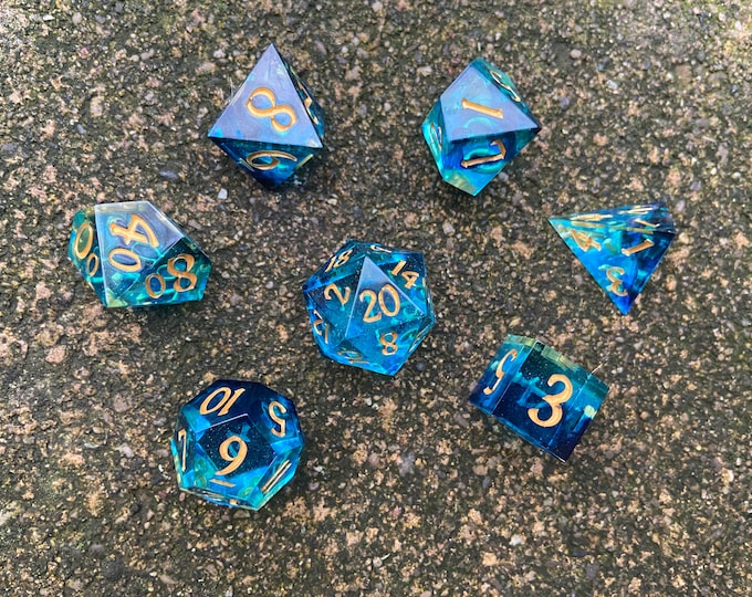 Cold-hearted Cryomancer - Sharp DnD Dice - Clear - Handmade resin dice set for Tabletop Gaming - Dungeons & Dragons, Pathfinder, Cthulhu