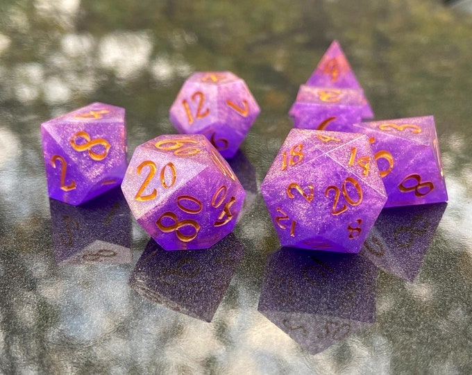 Royal Decadence - Sharp DnD Dice - Glitter - Handmade resin dice set for Tabletop Gaming- Dungeons & Dragons, Pathfinder, Cthulhu, Cyberpunk