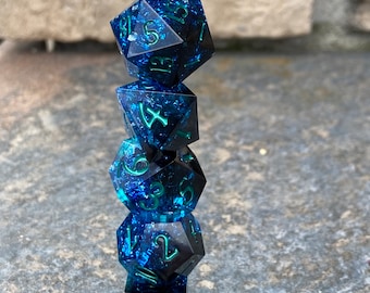 Indigo Eruption - Sharp DnD Dice - Foil - Handmade resin dice set for Tabletop Gaming - Dungeons & Dragons, Pathfinder, Cthulhu, Cyberpunk