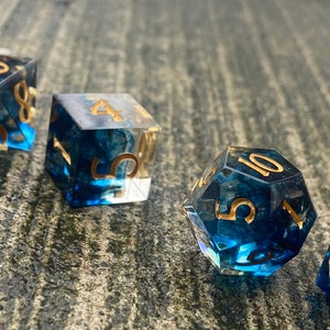 Oil Ocean - Sharp DnD Dice - Clear - Handmade resin dice set for Tabletop Gaming - Dungeons & Dragons, Pathfinder, Cthulhu, Cyberpunk