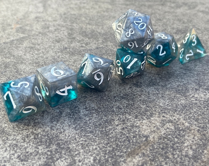 Thunderclap - Sharp DnD Dice - Layered - Handmade resin dice set for Tabletop Gaming - Dungeons & Dragons, Pathfinder, Cthulhu, Cyberpunk