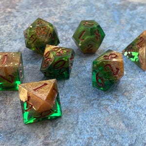 Ugurth&#39;s Granules - Sharp DnD Dice - Clear Opaque - Handmade resin dice set for Tabletop Gaming - Dungeons & Dragons, Pathfinder, Cthulhu