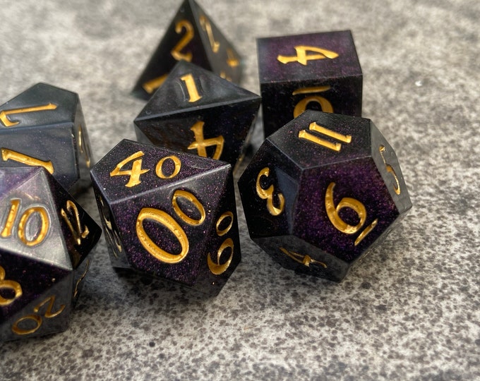 Shadowfist - Sharp DnD Dice - Glitter - Handmade resin dice set for Tabletop Gaming - Dungeons & Dragons, Pathfinder, Cthulhu, Cyberpunk
