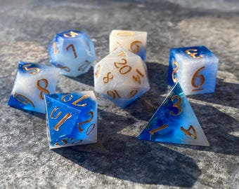 Icewind / Juego de dados poliédricos de resina hechos a mano para juegos de mesa, juegos de rol, D&D, Pathfinder, Cyberpunk, Cthulhu