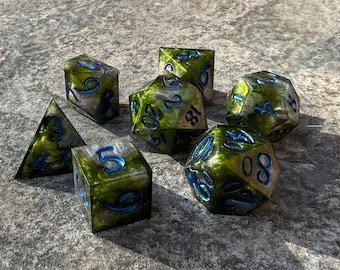 Sztylet Węża | Ręcznie robiony zestaw wielościennych kości z żywicy do gier planszowych, RPG, D&D, Pathfinder, Cyberpunk, Cthulhu