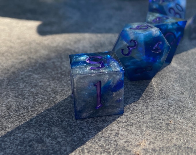 Winter Maelstrom - Sharp DnD Dice - Drip - Handmade resin dice set for Tabletop Gaming - Dungeons & Dragons, Pathfinder, Cthulhu, Cyberpunk