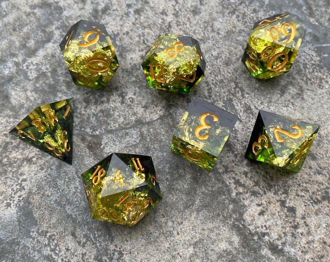Merciful Way - Sharp DnD Dice - Foil - Handmade resin dice set for Tabletop Gaming - Dungeons & Dragons, Pathfinder, Cthulhu, Cyberpunk