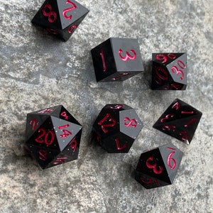 Obsidian Night | Ręcznie robiony zestaw wielościennych kości z żywicy do gier planszowych, RPG, D&D, Pathfinder, Cyberpunk, Cthulhu