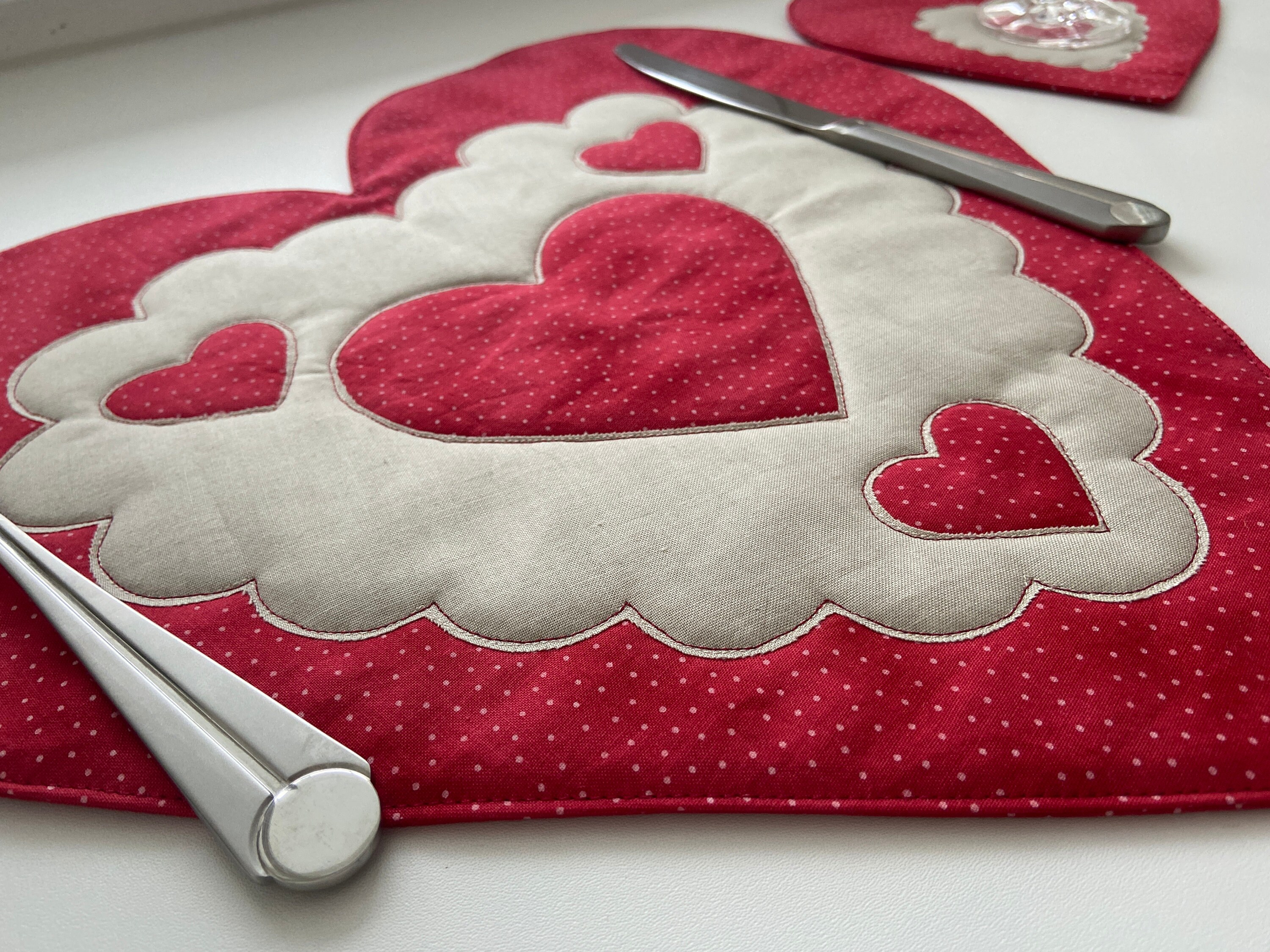 RED HEART Placemat holiday quilted fabric topper table Etsy