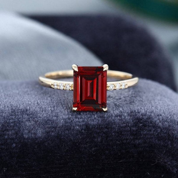 Red Garnet Ring 14K Solid Gold Ring Vintage RIng Engagement ring delicate Ring Bridal Ring promise Ring Anniversary gift gift for her