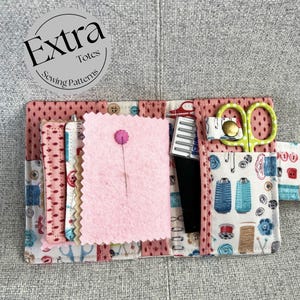 needle & notions wallet pattern