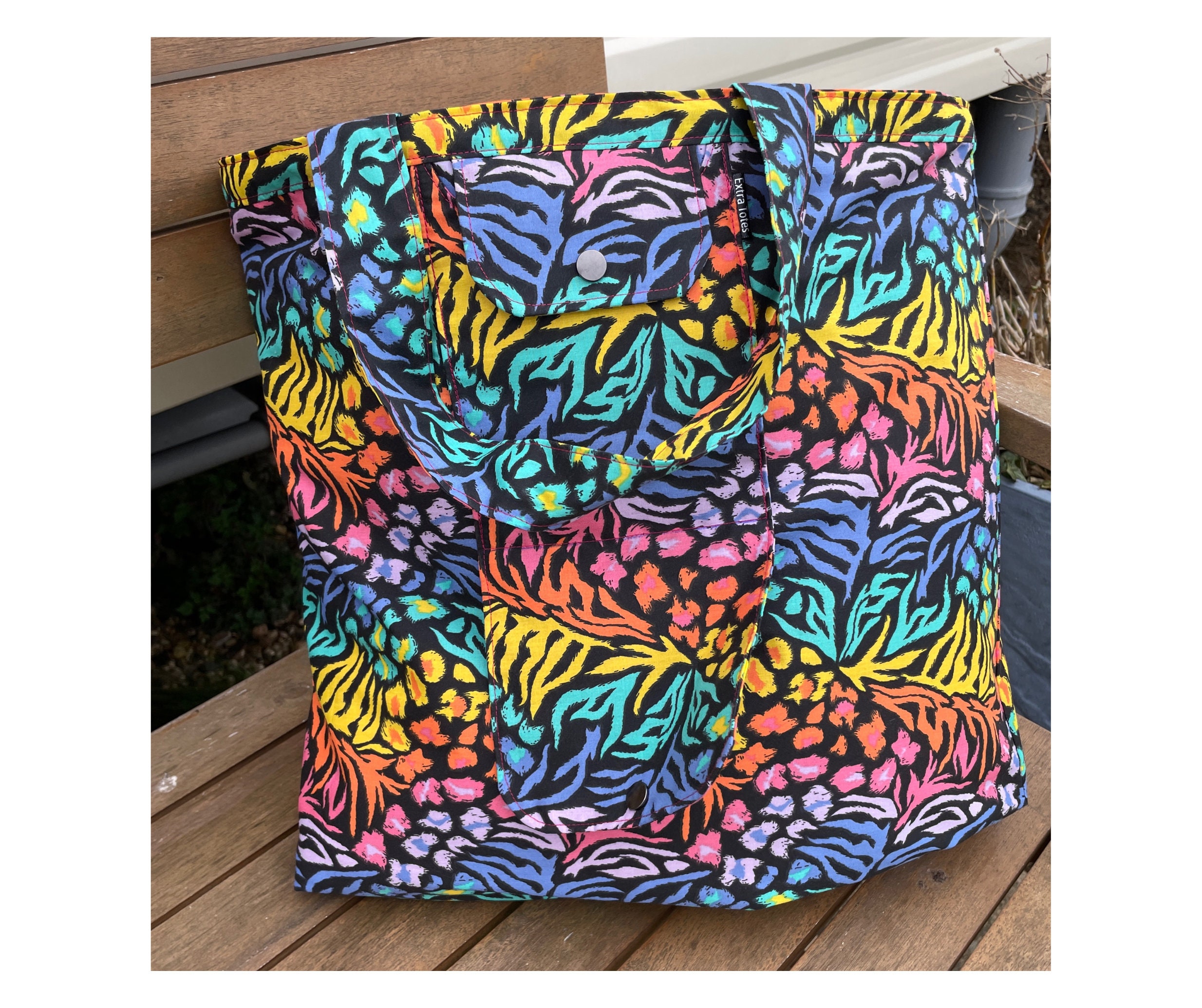 Roll-2-Go ,fold-away tote bag sewing pattern