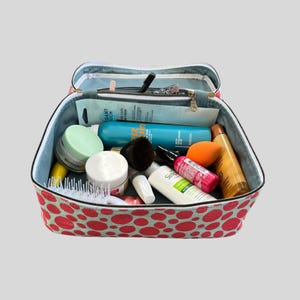 Large oval Train case pattern image 3