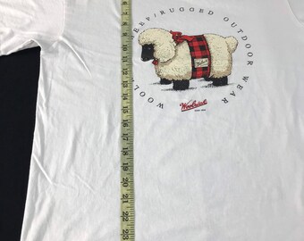 Vintage Woolrich Sheep Rugged Outdoor Wear T-shirt Sheep Printed