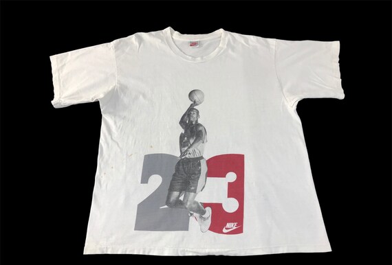 Vintage 90s Nike Michael Jordan #23 Basketballer Player Gray Tag 
