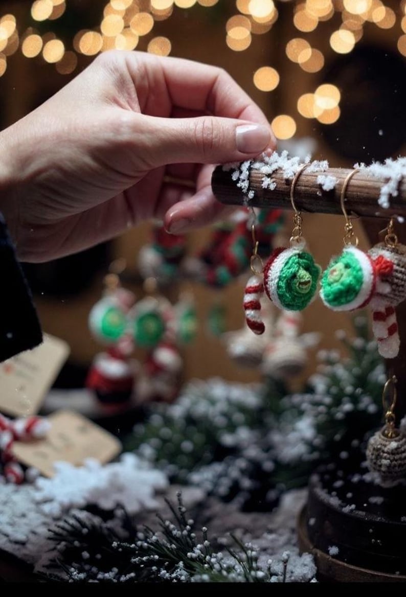 Handgemachte gehäkelte Weihnachtsohrringe: Sterlingsilber-Haken Bild 2
