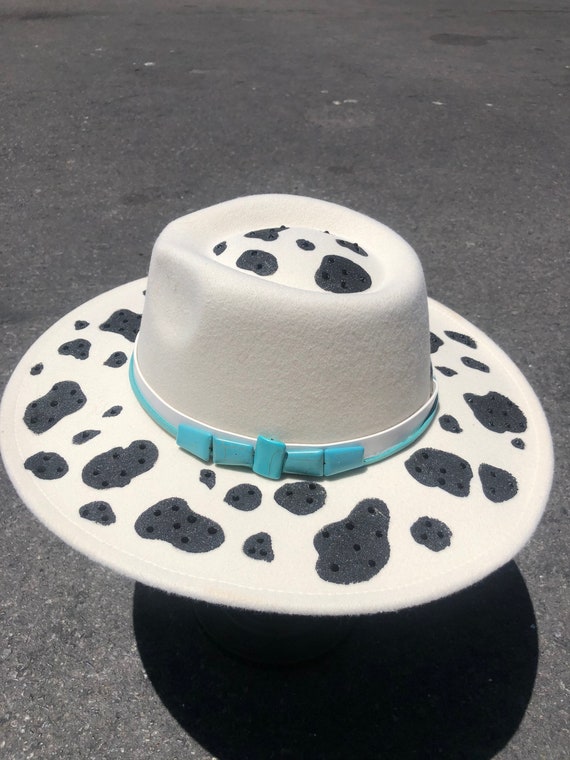 Cream Cowprint Rhinestone Hat With Turquoise Stones - Etsy display picture 1