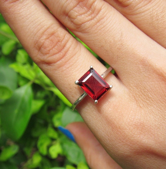 Garnet Rings for Women, Garnet Birthstone Rings, Red Garnet Ring, Large Garnet  Ring, Garnet Wedding Ring, Gold Garnet Ring, Garnet Ring - Etsy