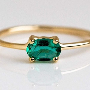 Emerald Ring / 14k Gold Single Emerald 0.16ctw Engagement Ring / Emerald Gemstone Ring / Stacking Natural Emerald Ring / Holiday Sale image 2