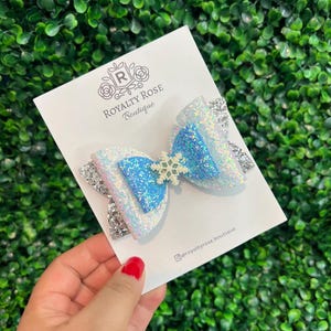 Blue Snowflakes Chunky Glitter Bow, Christmas White Snow Hair Bows, Snow Princess Bow, Elsa Bow, Snowflake Pigtails, stocking stuffers