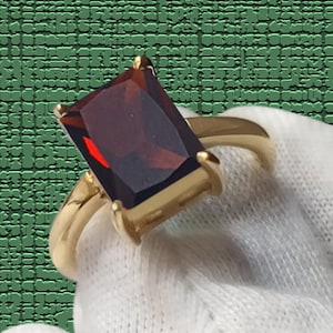 Rectangular Garnet Ring · 6x8 Emerald Cut Gemstone Ring · January Birthstone Ring · Yellow Gold Garnet Ring · Gifts For Mom · Garnet Jewelry