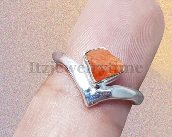 Carnelian Jewelry, Raw Carnelian Stone Ring, Delicate Healing Crystal Jewelry, Carnelian Crystal Ring, Healing Crystal, Raw Stone Ring
