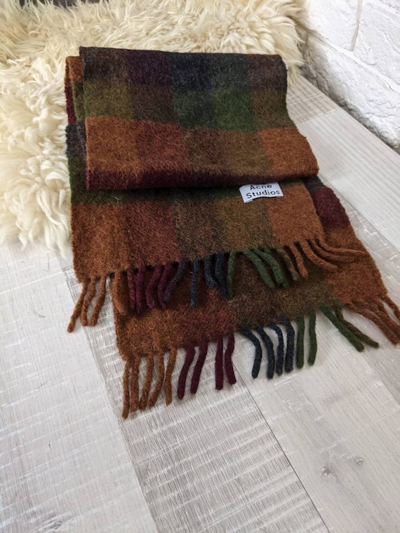 scarf acne studios