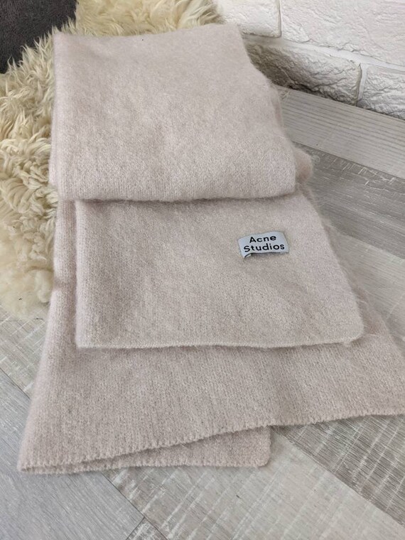 scarf acne studios