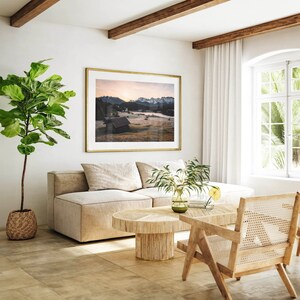 Wooden-framed picture showcasing the stunning Geroldsee view.