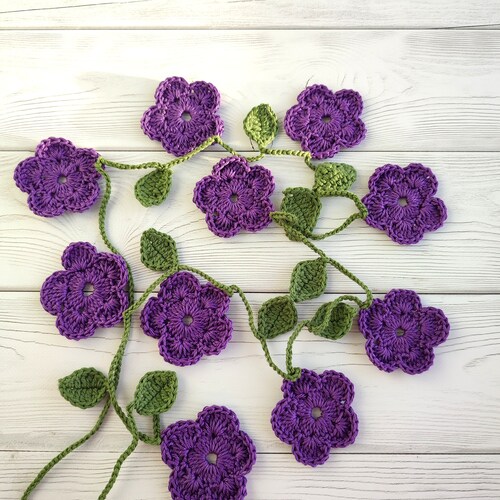 Cotton flower chain Garland. Spring/Summer bunting.
