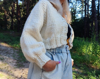 Chunky Knit Cardigan. short cardigan
