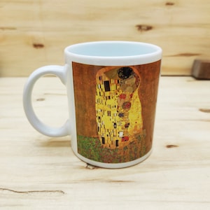 Ceramic White Mug/Cup Printed With Gustav Klimt&#39;s Famous Painting - The Kiss