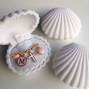 Personalized Baby Pin | Baby Brooch | Baby Accessory | Newborn Gift | Baby Shower | Shell Gift Box