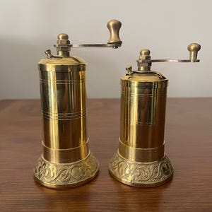 Traditional Turkish Brass Pepper Grinder, Handmade Mill, Spice Grinder, Portable Pepper Grinder, Brass Kitchen Decor, Brass Pepper Mill