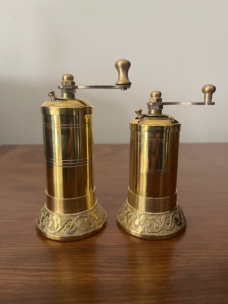 Traditional Turkish Brass Pepper Grinder, Handmade Mill, Spice Grinder, Portable Pepper Grinder, Brass Kitchen Decor, Brass Pepper Mill