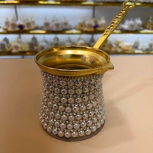 Cafetière grecque turque en cuivre massif avec revêtement Swarovski, cafetière en cuivre sur la cuisinière, briki Cezve Ibrik, couleur or 12 onces