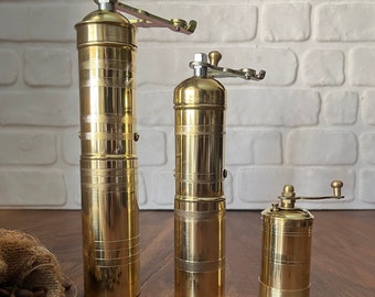 Vintage Italy coffee grinder, utensil to mince the coffee,in heavy