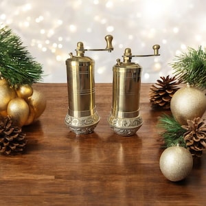 Handmade Turkish Brass Grinders , Pepper Grinder,  Brass Pepper Mill, Spice Grinder, Handmade Mill, Handmade Grinder, Brass Kitchen Decor