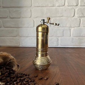 Handmade Traditional Turkish Coffee Grinder With Brass Handle , Brass Coffee Mill, Brass Coffee Grinder, Kitchen Decor