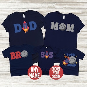 Two The Moon Mom Birthday Shirt, Two The Moon Dad Birthday Shirt, 2nd Birthday, Second Birthday, Space Birthday Shirt, Moon Birthday Shirt imagem 1