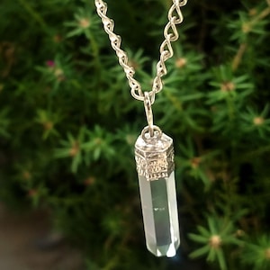 Faceted Crystal Pencil Point Pendant Necklace: Silver Shine Gemstone