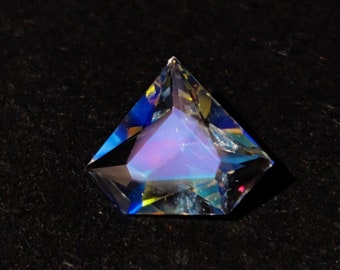 Pedra da Lua Arco-Íris Andesina Multi Fogo 0,63 Quilates Diamante Facetado Gema Origem Zâmbia