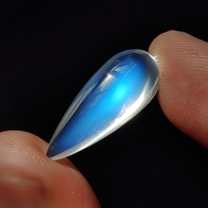 Royal Blue Moonstone 100% Natural Very Sharp Blue Sheen / Flashy Stone  Loose Gemstone Cabochon Pear Shape 8.77 Carats.