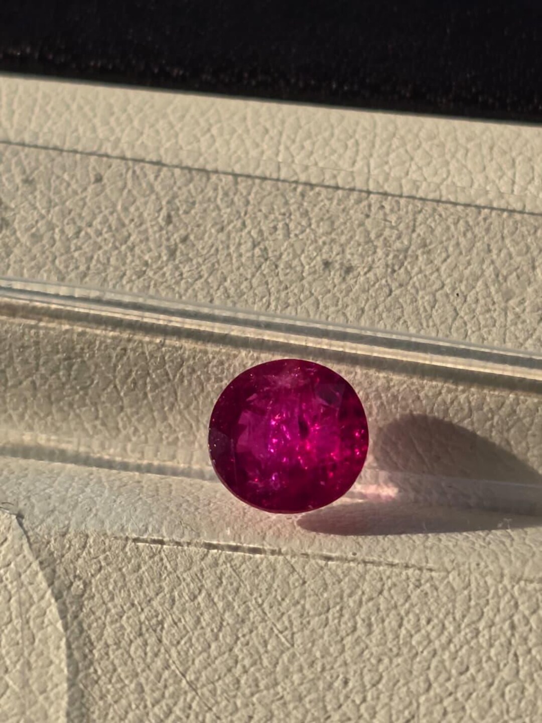 Earth Ruby Ruby 100 % Natural Origin Mozambique Earth Mind Pigeon Red Color ...