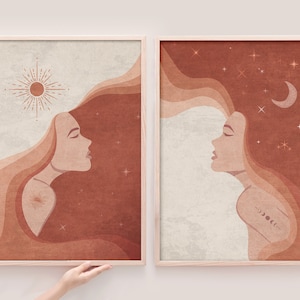 Puede incluir: Dos impresiones enmarcadas con un dise&ntilde;o minimalista que presenta el perfil de una mujer con el pelo suelto, una con un sol y la otra con una luna y estrellas. Las impresiones tienen una paleta de colores c&aacute;lidos y terrosos.