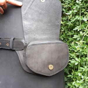 sacoche ceinture en cuir de buffle, single pocket, ceinture banane en cuir, sacoche de hanche, ceinture utilitaire solide image 6