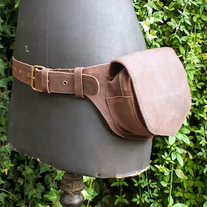 buffalo leather belt pouch, single pocket, leather banana belt, adjustable leather hipbag, solid leather utility belt